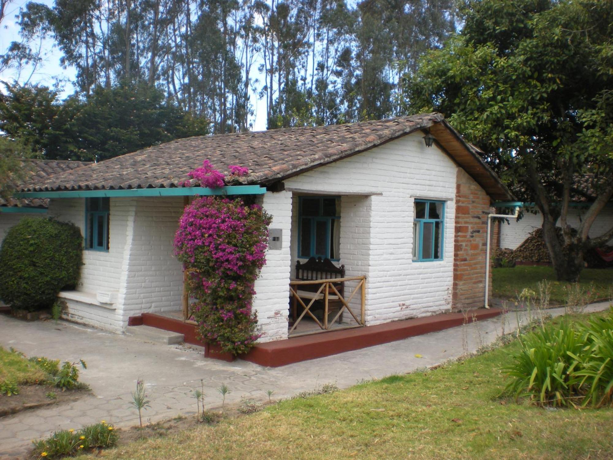 Las Palmeras Inn Otavalo Esterno foto