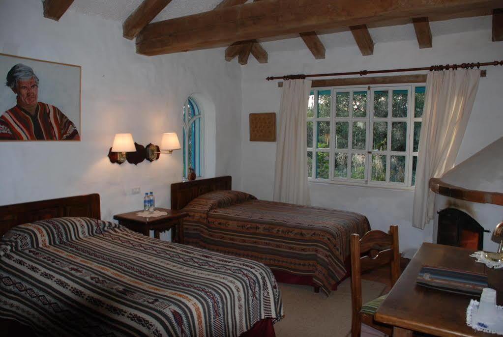 Las Palmeras Inn Otavalo Esterno foto